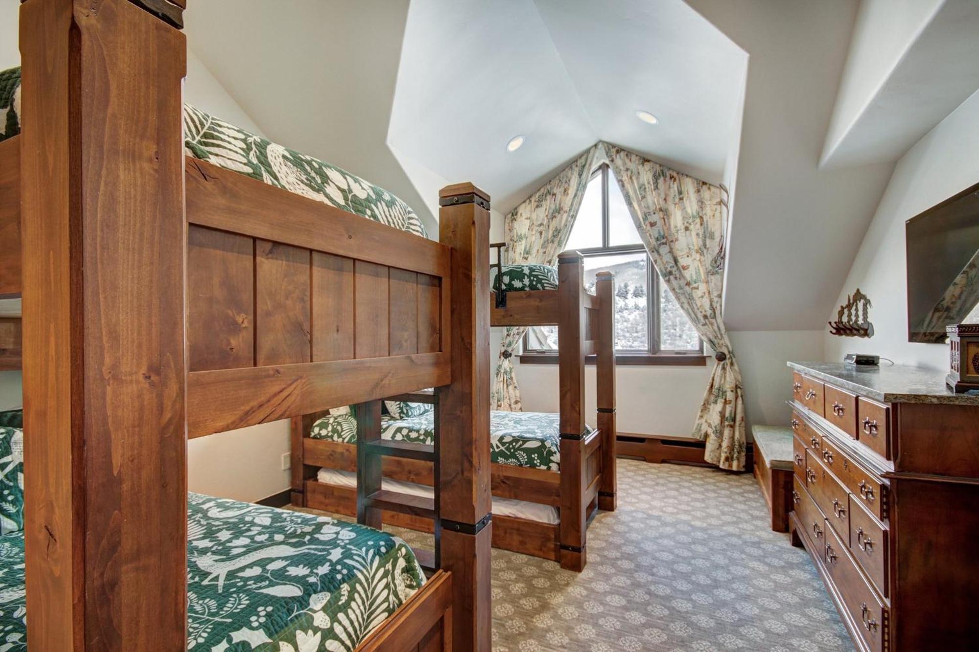 The Pines Lodge, A Rockresort Beaver Creek Bagian luar foto